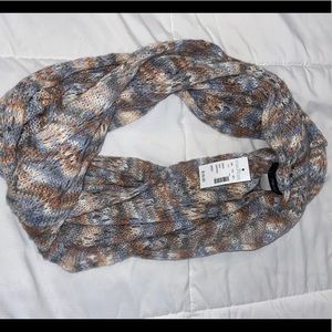 Infinity scarf